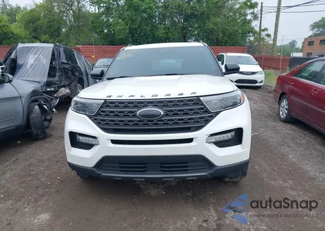 2022 Ford Explorer Xlt z USA, uszkodzony, nr VIN 1FMSK8DH5NGA23091